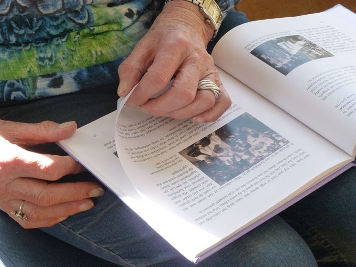 Levensboek-in-handen-4