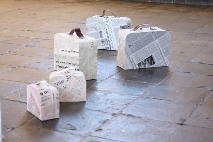 1. Miriam L’Herminez, Object x 9 (mixed media), onderdeel installatie (detail) (Medium)