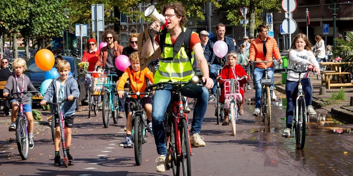 DEN HAAG-DEMONSTRATIE WEIMARSTRAAT