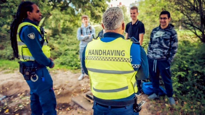 Handhaving-11 (Middel)