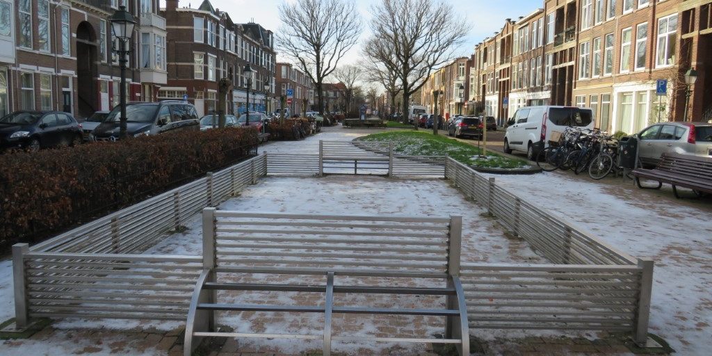 Te dichtbij en bedreigend